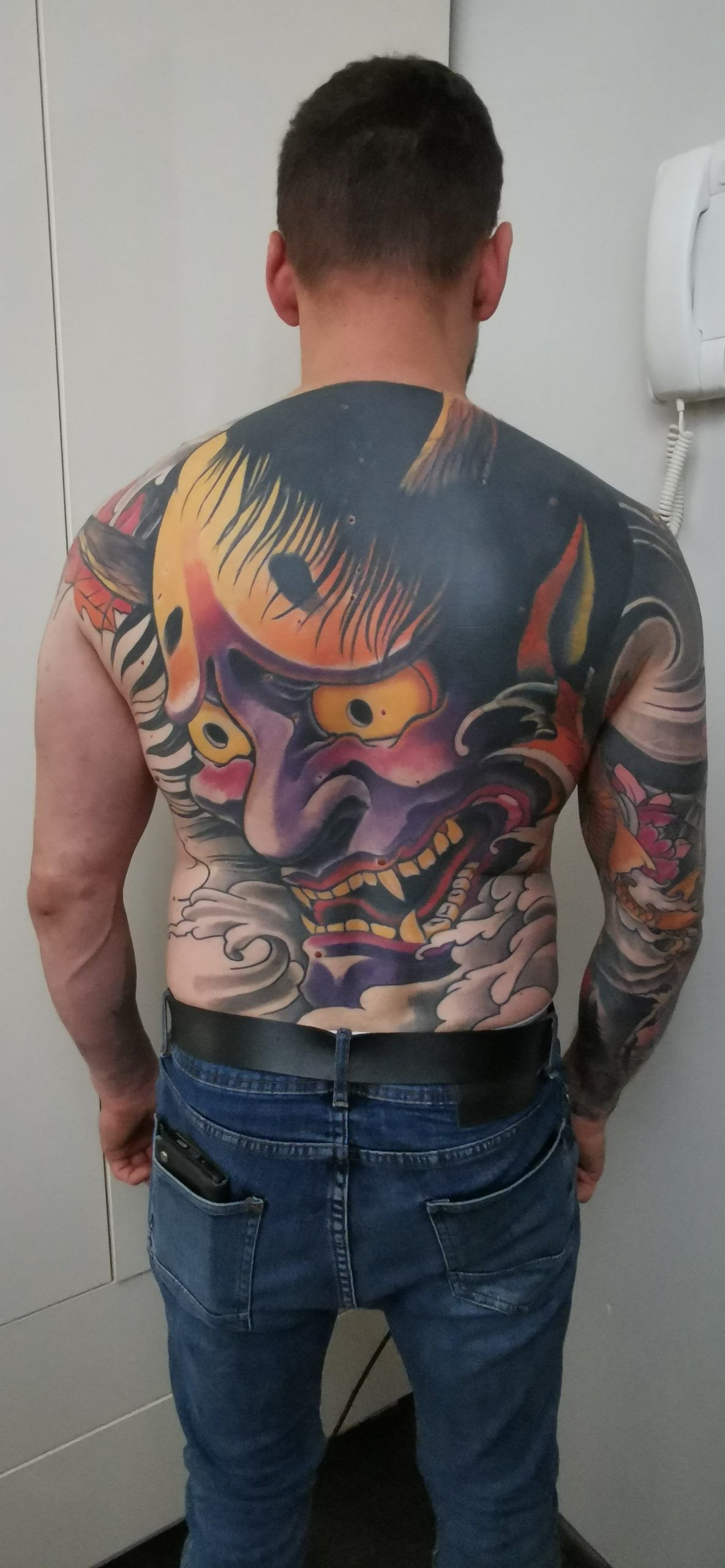 Rücken-Tattoo bunt